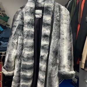 Scandinavian Faux Fur Grey Jacket